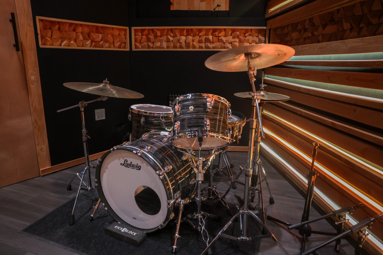 Analog gear inside Key Tone Studios